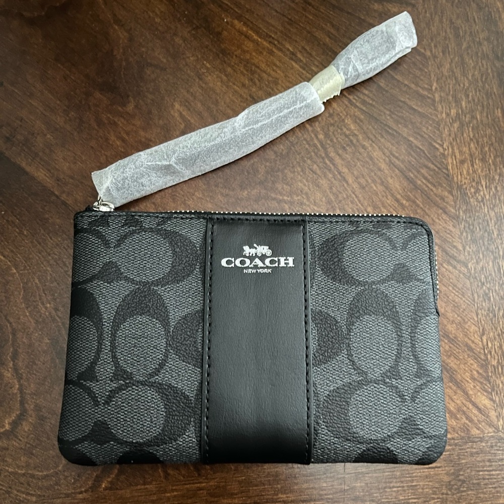 Coach Wristlet - Black